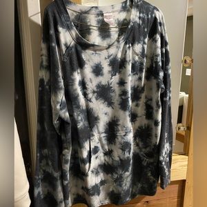 No boundaries 2x sweater